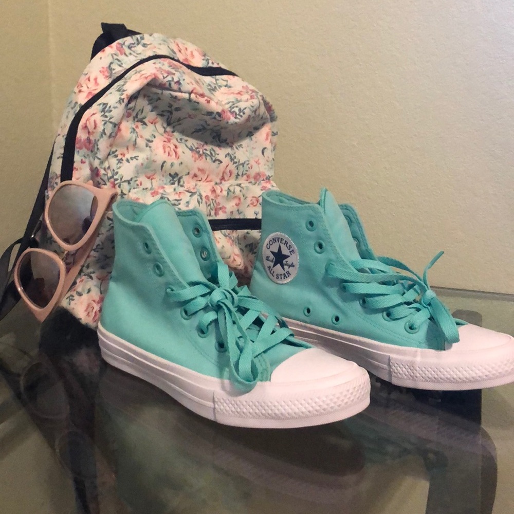 Almost new mint green converse (hi top)